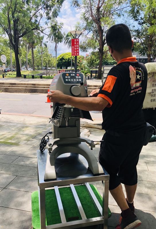桃園市搬家案例.桃園市八德區法式甜點店喬遷5