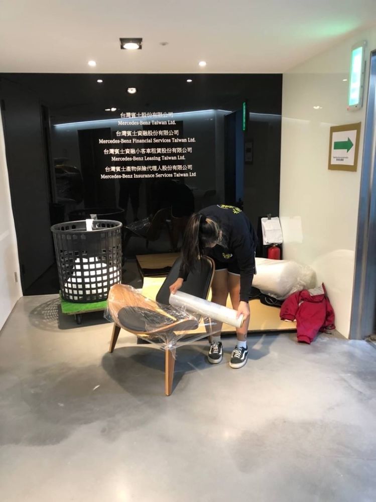 台北市搬家案例.台灣賓士展示中心物品打包，次日出發搬至彰化伸港4